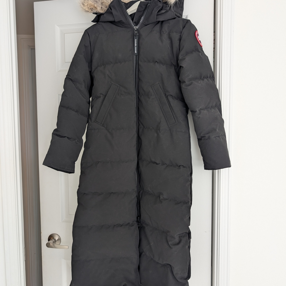BNWT Canada Goose Mystique Fusion In Size S, Black